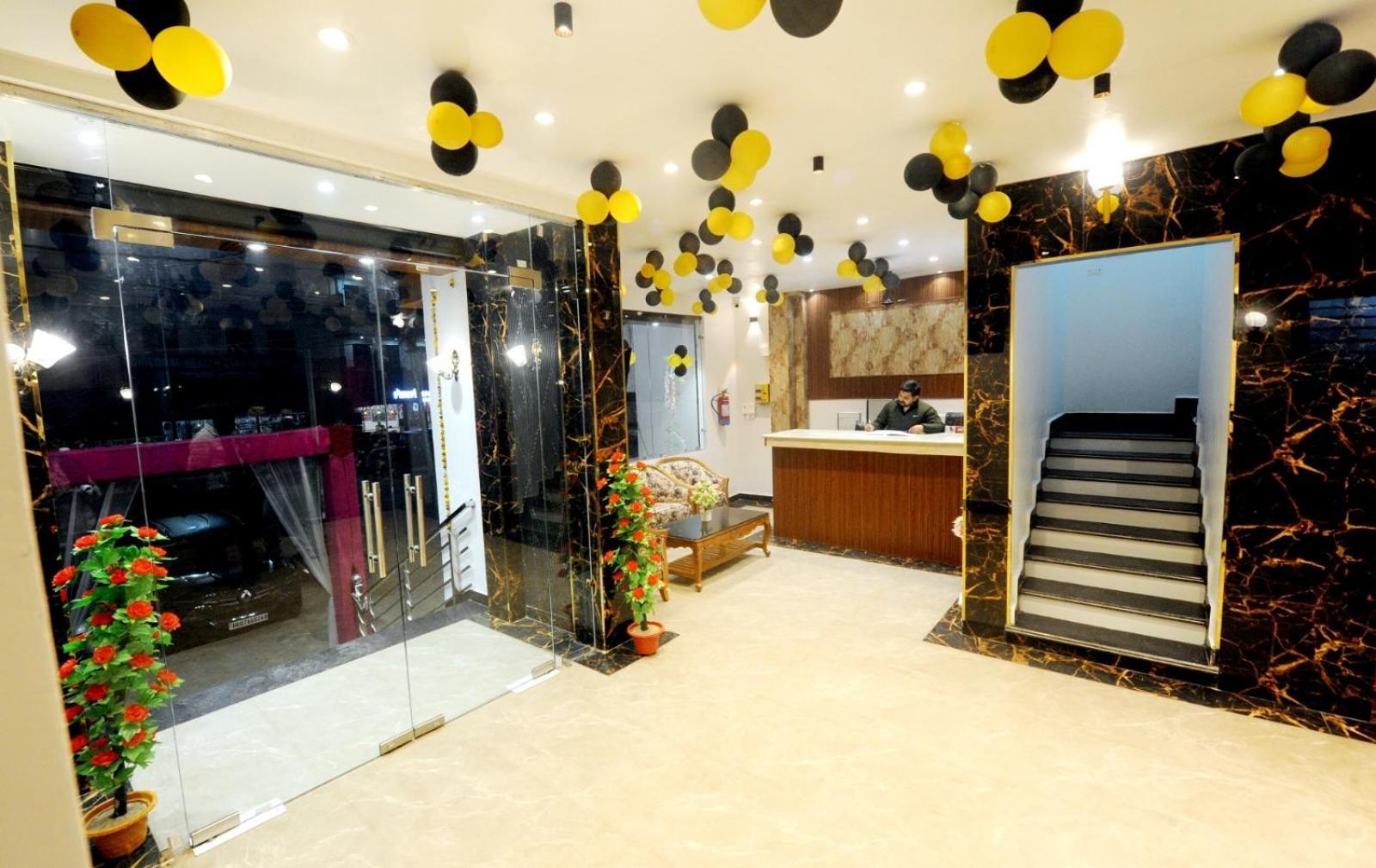 Golden Inn Prayagraj Exterior photo