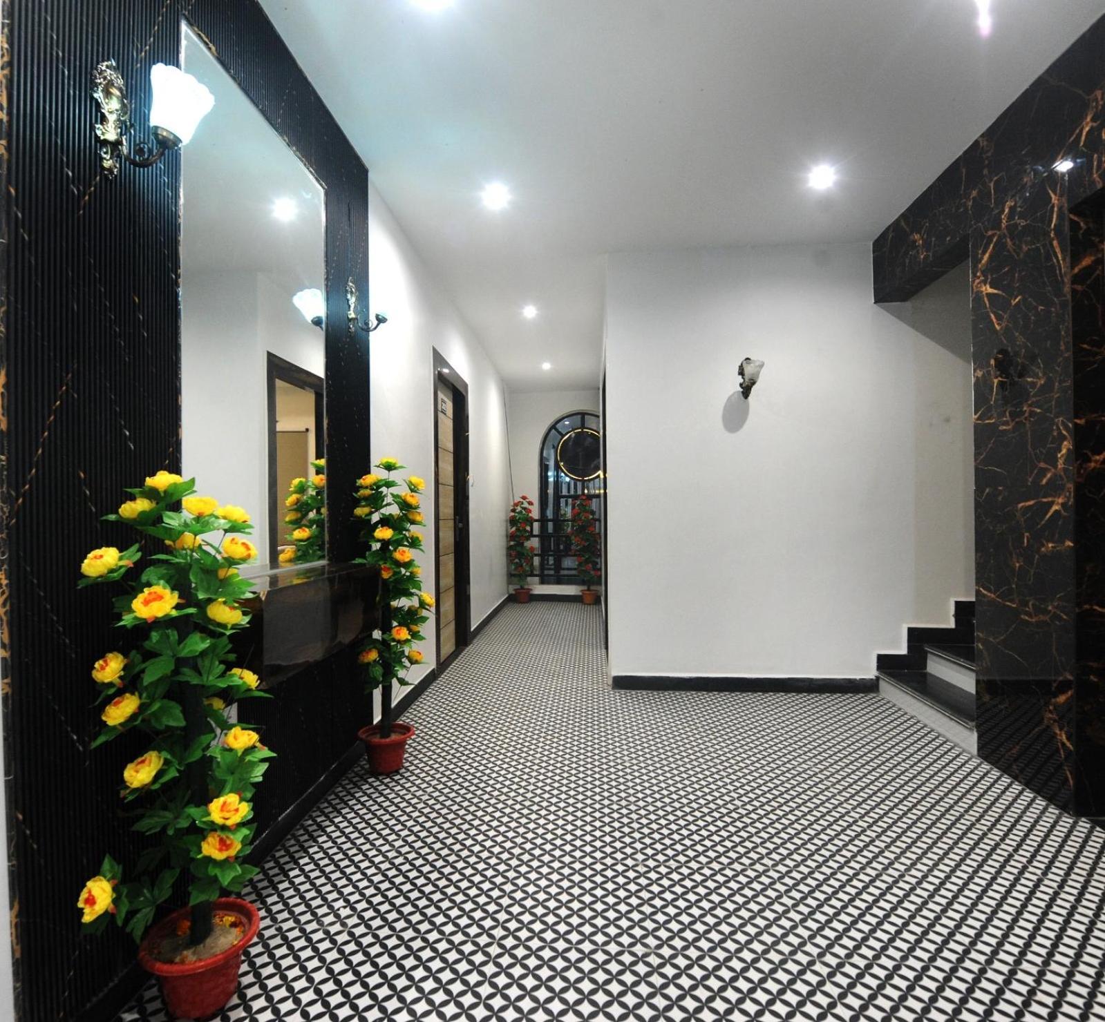 Golden Inn Prayagraj Exterior photo