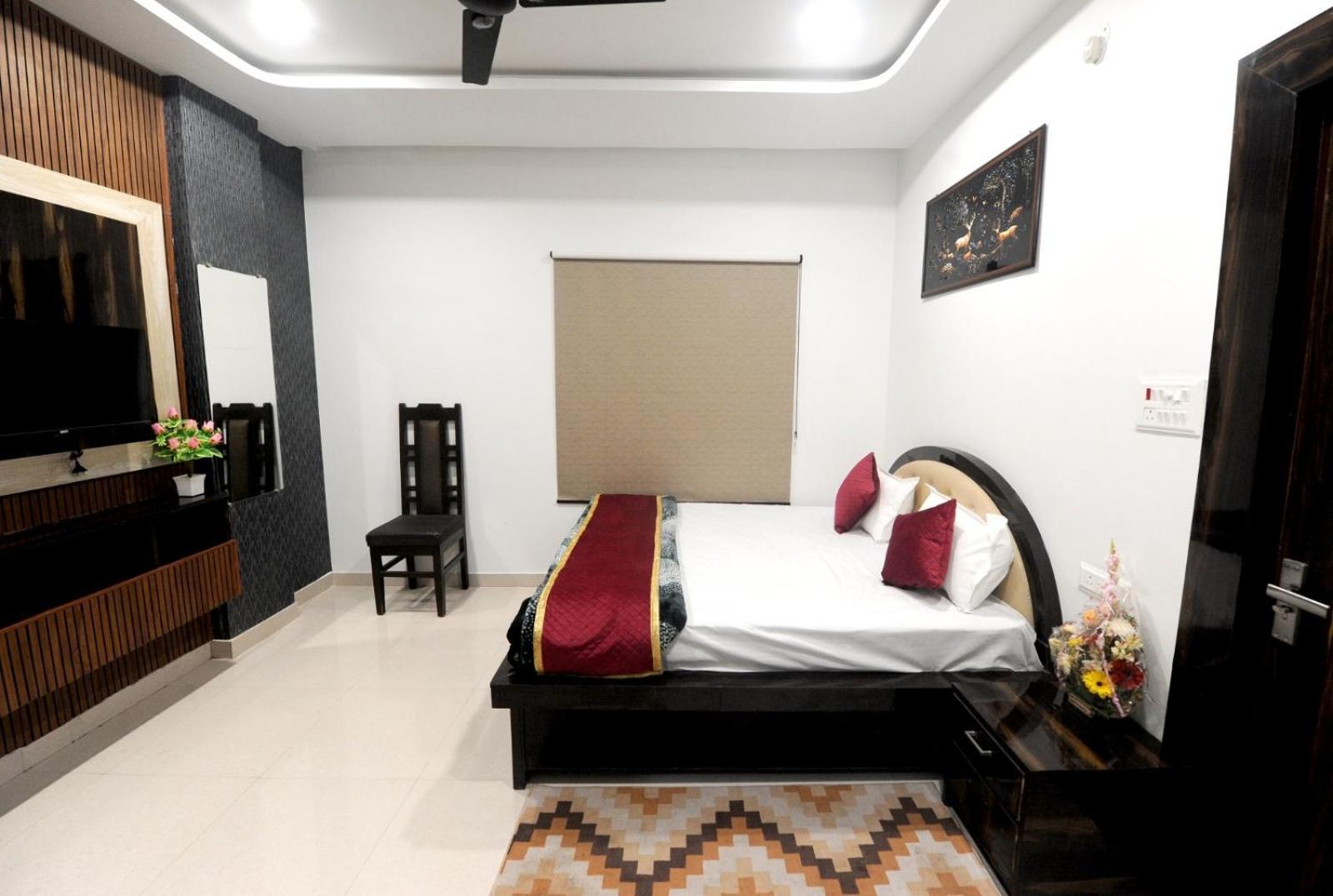 Golden Inn Prayagraj Exterior photo